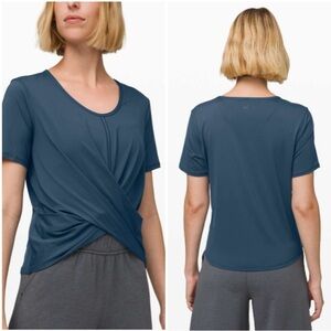 Lululemon Do the Daily Short Sleeve in Code Blue Size 4